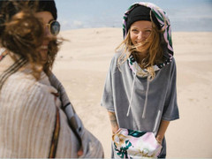 Poncho Moki Grey Flowers Women